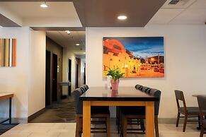 Holiday Inn Express & Suites Davis - University Area by IHG