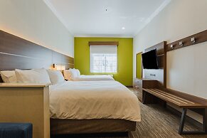 Holiday Inn Express & Suites Davis - University Area by IHG