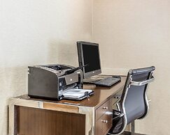 Comfort Suites at Isle Of Palms Connector