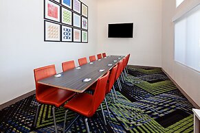 Holiday Inn Express & Suites Rancho Mirage - Palm Spgs Area by IHG