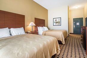 Quality Inn & Suites East Troy I-43