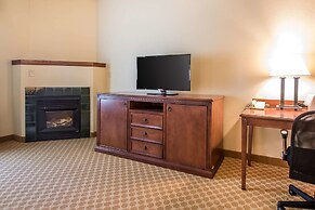 Quality Inn & Suites East Troy I-43