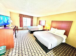 Quality Inn & Suites East Troy I-43