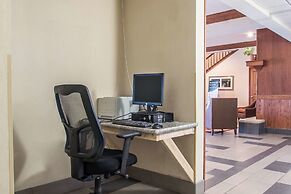 Quality Inn & Suites East Troy I-43