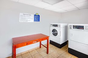 Days Inn by Wyndham Charlottesville/University Area