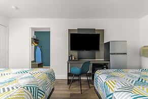 Studio 6 Suites Madera, California - Yosemite