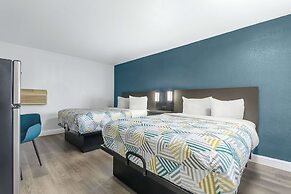 Studio 6 Suites Madera, California - Yosemite