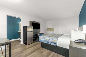 Studio 6 Suites Madera, California - Yosemite