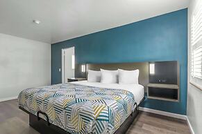 Studio 6 Suites Madera, California - Yosemite