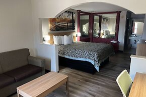 Days Inn & Suites by Wyndham Opelousas