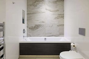 DoubleTree by Hilton Edinburgh City Centre