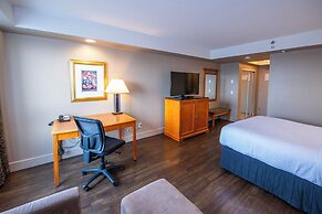 Grand Hotel & Conference Centre Calgary Airport, an Ascend Collection 