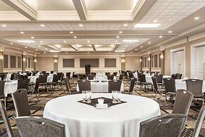 Royal Hotel Calgary, Trademark Collection by Wyndham