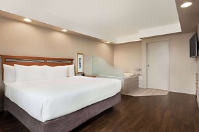 Royal Hotel Calgary, Trademark Collection by Wyndham