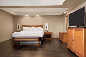 Royal Hotel Calgary, Trademark Collection by Wyndham