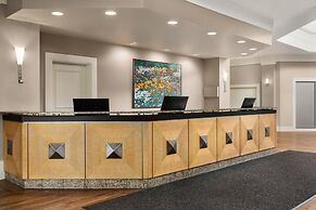Grand Hotel & Conference Centre Calgary Airport, an Ascend Collection 