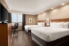 Grand Hotel & Conference Centre Calgary Airport, an Ascend Collection 