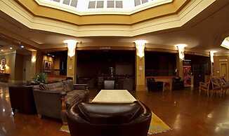 Grand Hotel & Conference Centre Calgary Airport, an Ascend Collection 