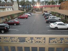 Anaheim Discovery Inn & Suites