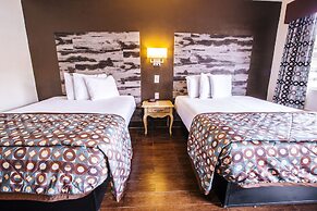 Anaheim Discovery Inn & Suites