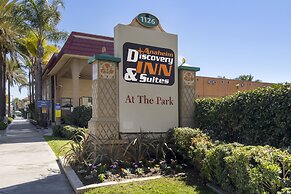 Anaheim Discovery Inn & Suites