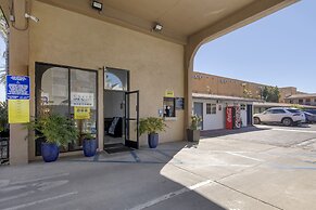 Anaheim Discovery Inn & Suites