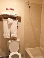 Anaheim Discovery Inn & Suites