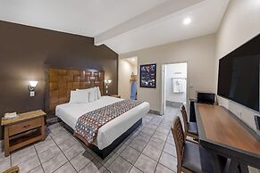 Anaheim Discovery Inn & Suites
