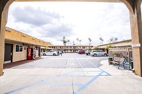 Anaheim Discovery Inn & Suites