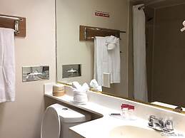 Anaheim Discovery Inn & Suites