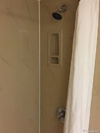 Anaheim Discovery Inn & Suites