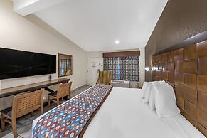 Anaheim Discovery Inn & Suites