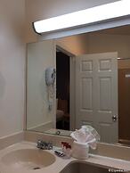 Anaheim Discovery Inn & Suites