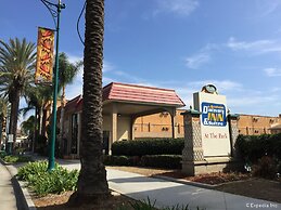 Anaheim Discovery Inn & Suites
