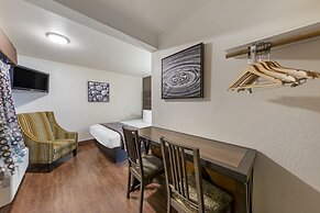 Anaheim Discovery Inn & Suites