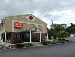 Econo Lodge Dewitt I-90