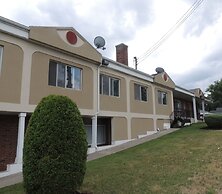 Econo Lodge Dewitt I-90