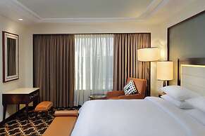 Sheraton Grand Pune Bund Garden Hotel