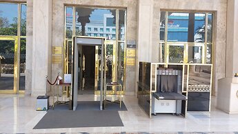 Sheraton Grand Pune Bund Garden Hotel