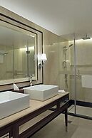 Sheraton Grand Pune Bund Garden Hotel