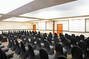 Fiesta Inn Express San Luis Potosí Oriente