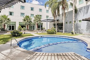 Fiesta Inn Express San Luis Potosí Oriente