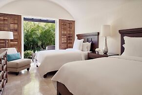 Four Seasons Resort Punta Mita