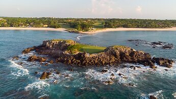 Four Seasons Resort Punta Mita
