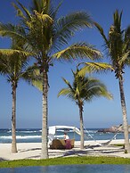 Four Seasons Resort Punta Mita