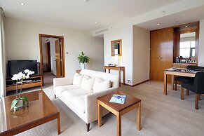 Canary Riverside Plaza Hotel