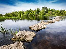 Castle Oaks House Hotel