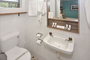 Pleasant Way River Lodge