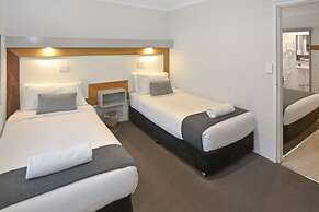 Pleasant Way River Lodge