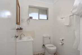 Pleasant Way River Lodge